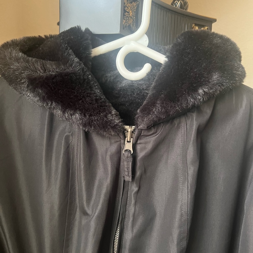 Winter Coat Jacket - Picture 2 of 9